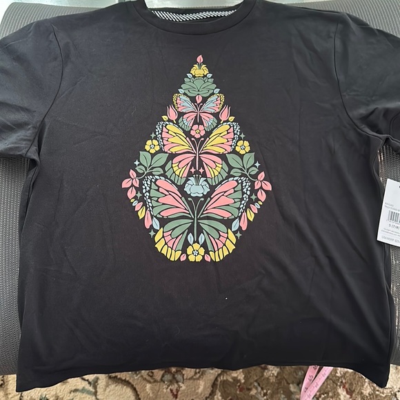 Volcom Other - Volcolm small with tags juniors love butterfly boyfriend T-shirt.